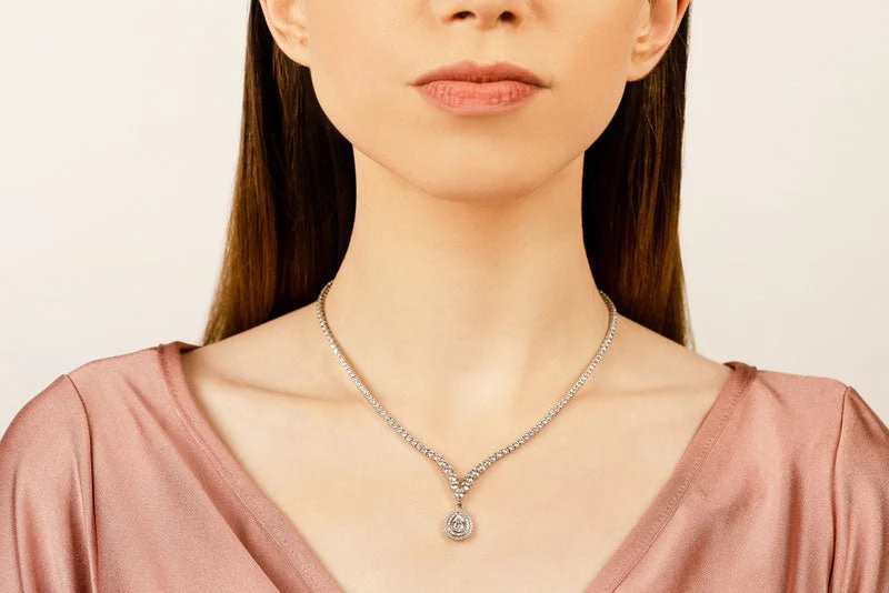 4 Prong Graduated V Diamond Lab-Grown Diamond Necklace with 8.19 ct.(finished) - Image 4