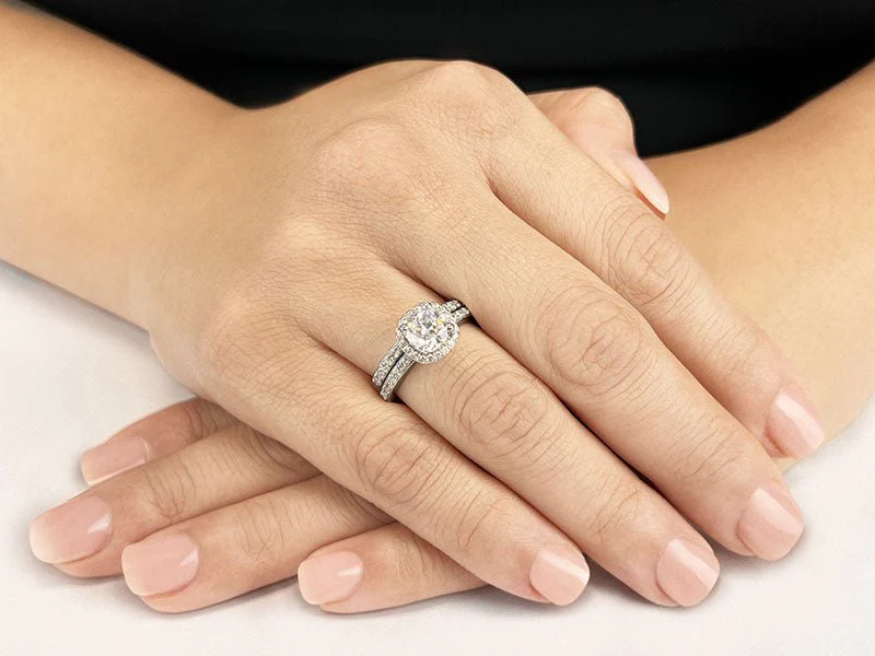 Adoring Love Wedding Set Lab-Grown Diamond  with 1.34 ct. (0.75 ct. center diamond) - Image 3