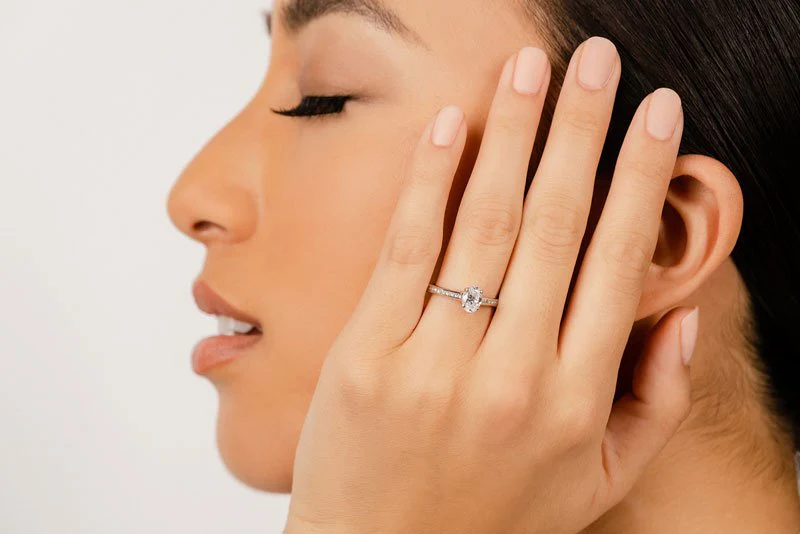 Alluring Oval Lab-Grown Diamond Engagement Ring with 0.51 ct. (0.33 ct. center diamond) - Image 4