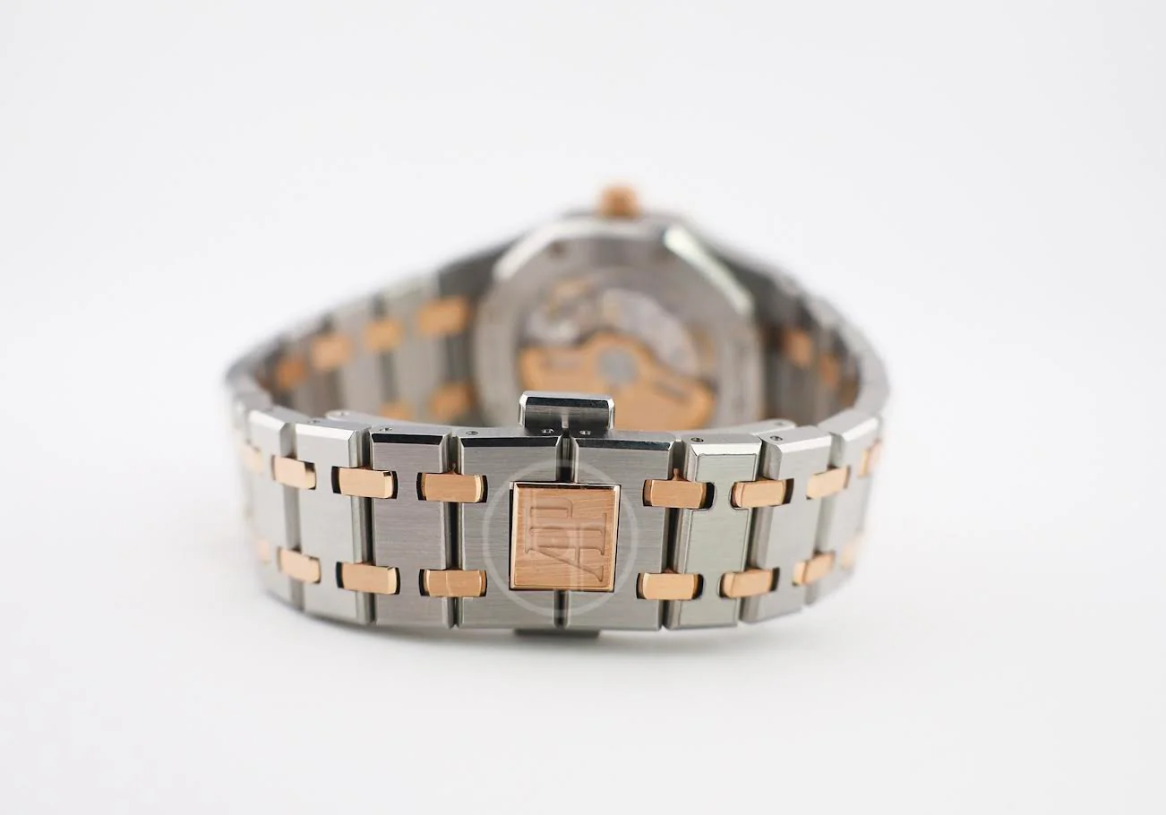 Audemars Piguet Royal Oak 34mm Stainless Steel Rose Gold Bezel Silver Dial - 77350SR.OO.1261SR.01 - Image 10