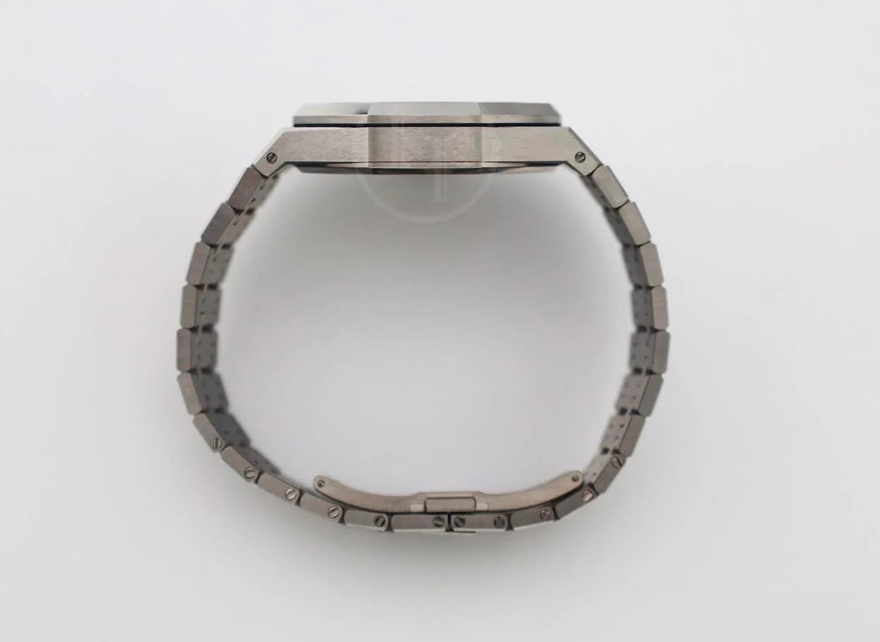 Audemars Piguet Royal Oak 41mm Flying Tourbillion Titanium Blue-Green Dial | 26730TI.OO.1320TI.04 - Image 9