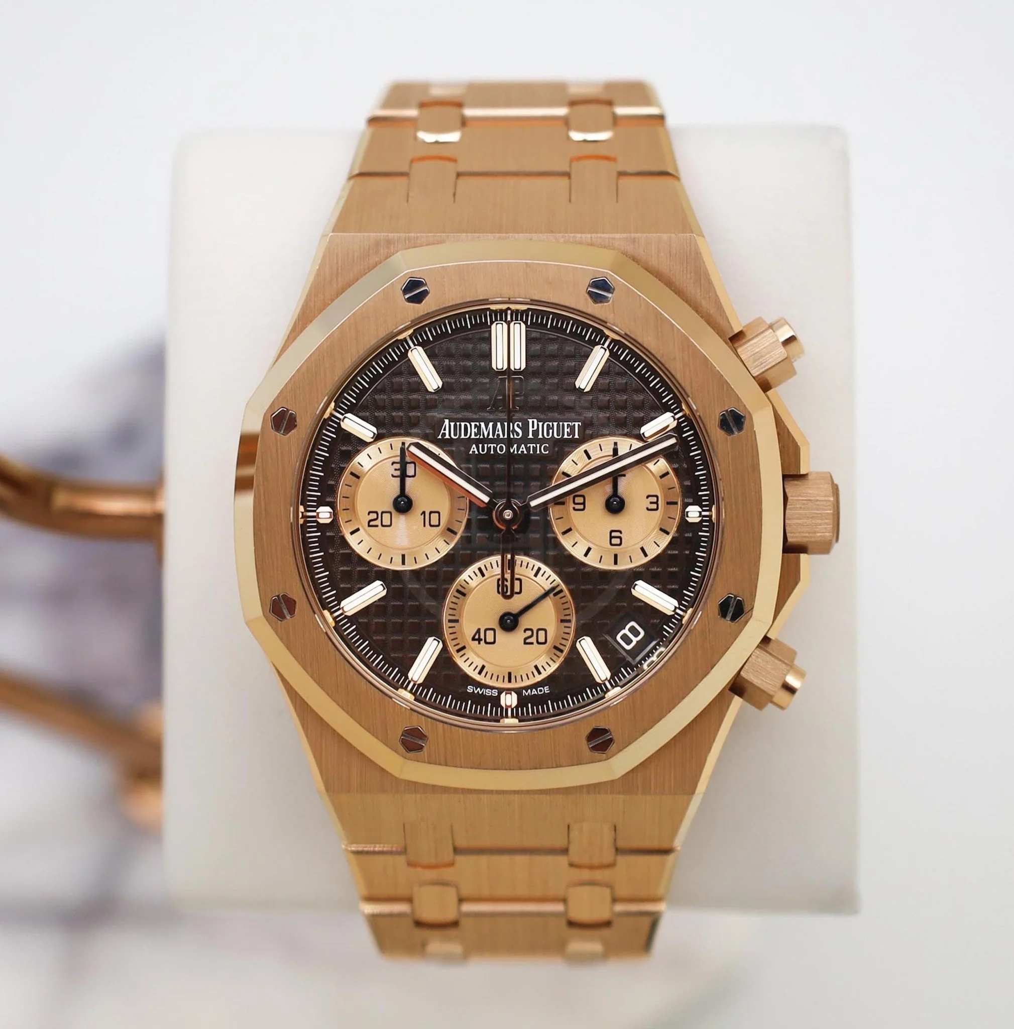 Audemars Piguet Royal Oak 41mm Selfwinding Chronograph Rose Gold Brown Dial Bracelet - 26239OR.OO.1220OR.02 - Image 10