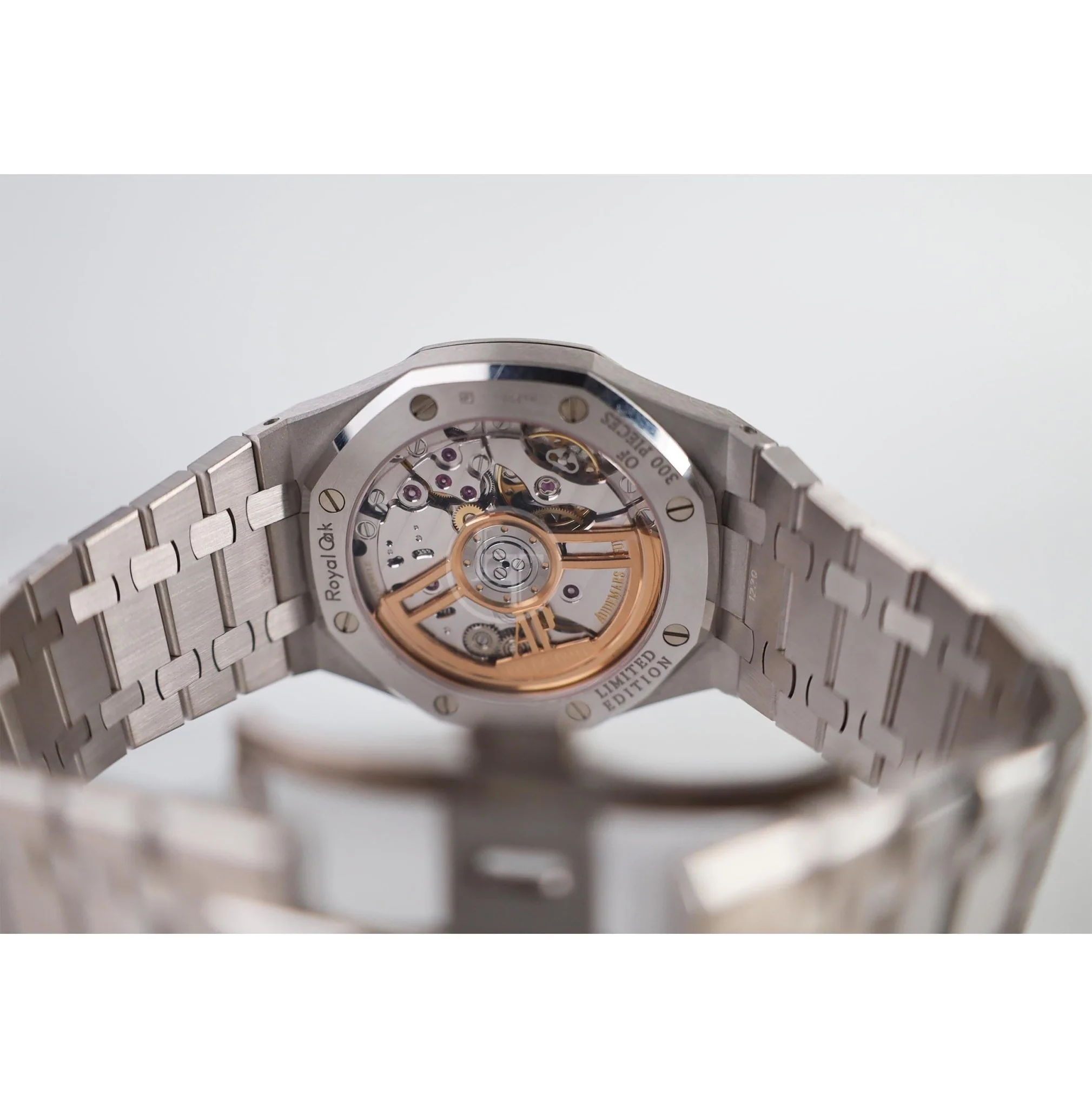 Audemars Piguet Royal Oak 41mm Selfwinding White Gold Blue Dial 15503BC.OO.1220BC.01 - Image 10