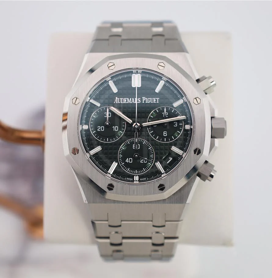 Audemars Piguet Royal Oak Chronograph "50th Anniversary" Stainless Steel 41mm Khaki Green Dial | 26240ST.OO.1320ST.04 - Image 2
