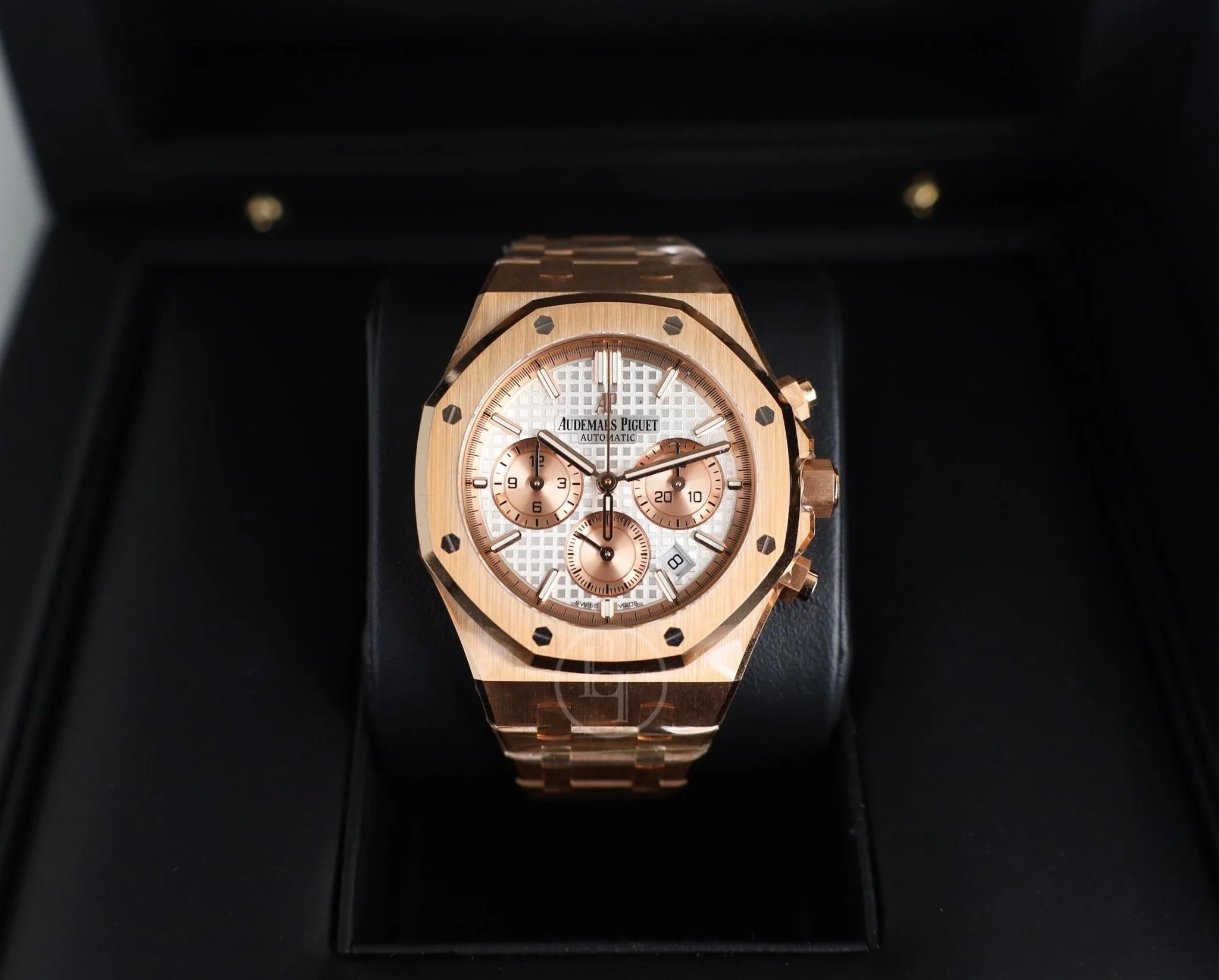 Audemars Piguet Royal Oak Chronograph Rose Gold 38mm Silver Dial 26315OR.OO.1256OR.01 - Image 3