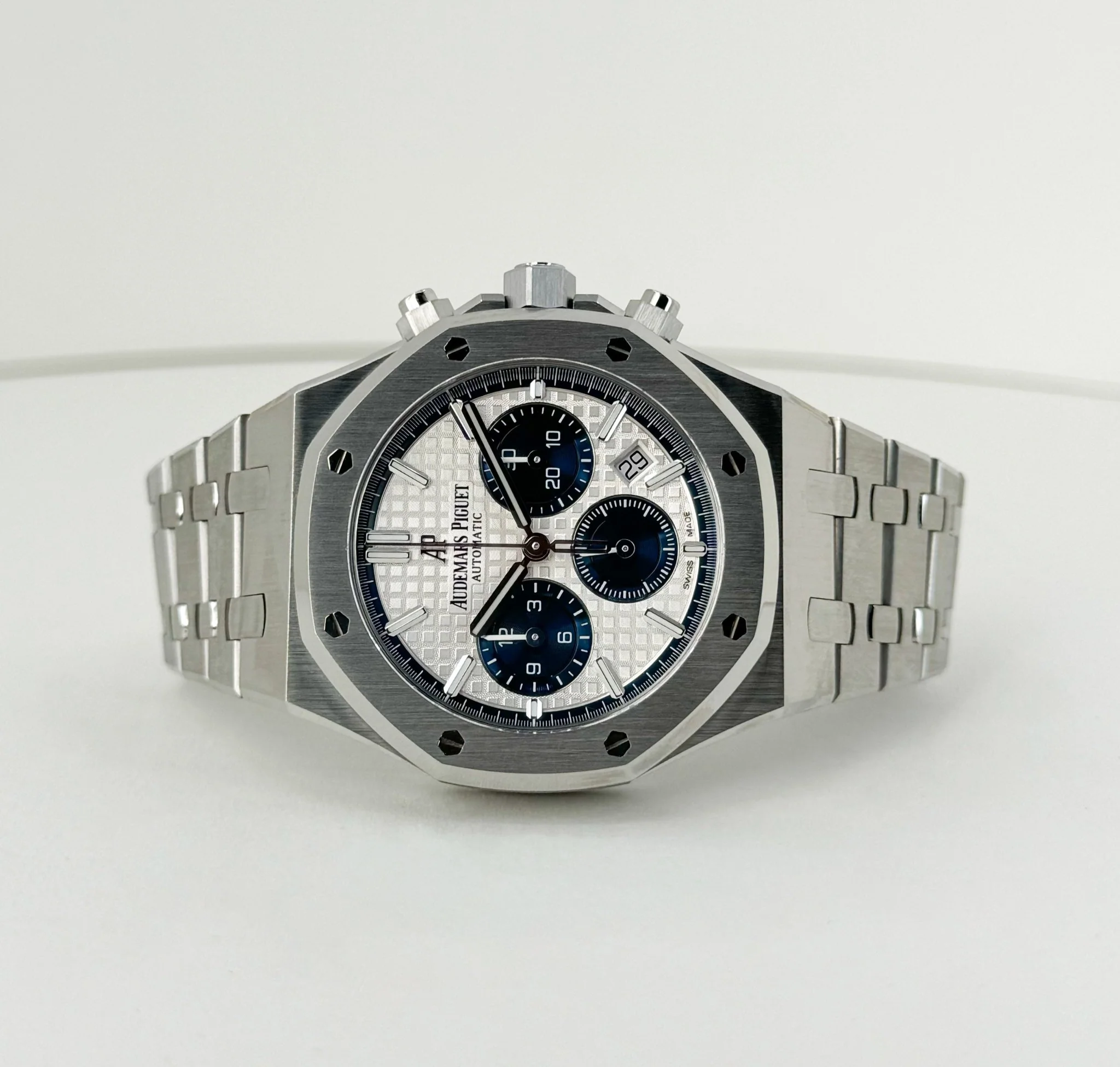Audemars Piguet Royal Oak Chronograph Watch-Silver Dial 38mm-26315ST.OO.1256ST.01 - Image 3