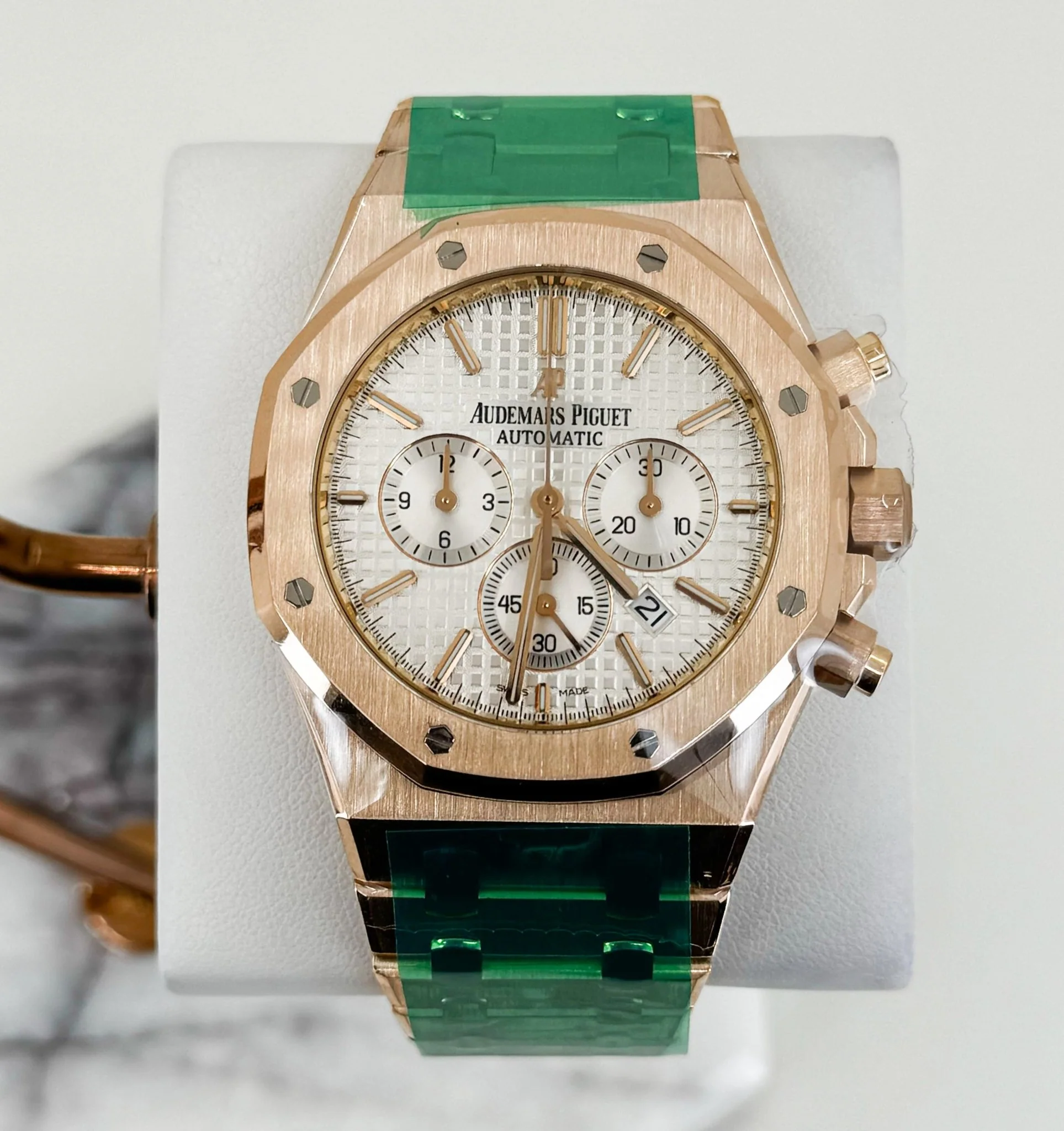 Audemars Piguet Royal Oak Chronograph Watch - Silver Dial 41mm - 26320OR.OO.1220OR.02 - Image 2
