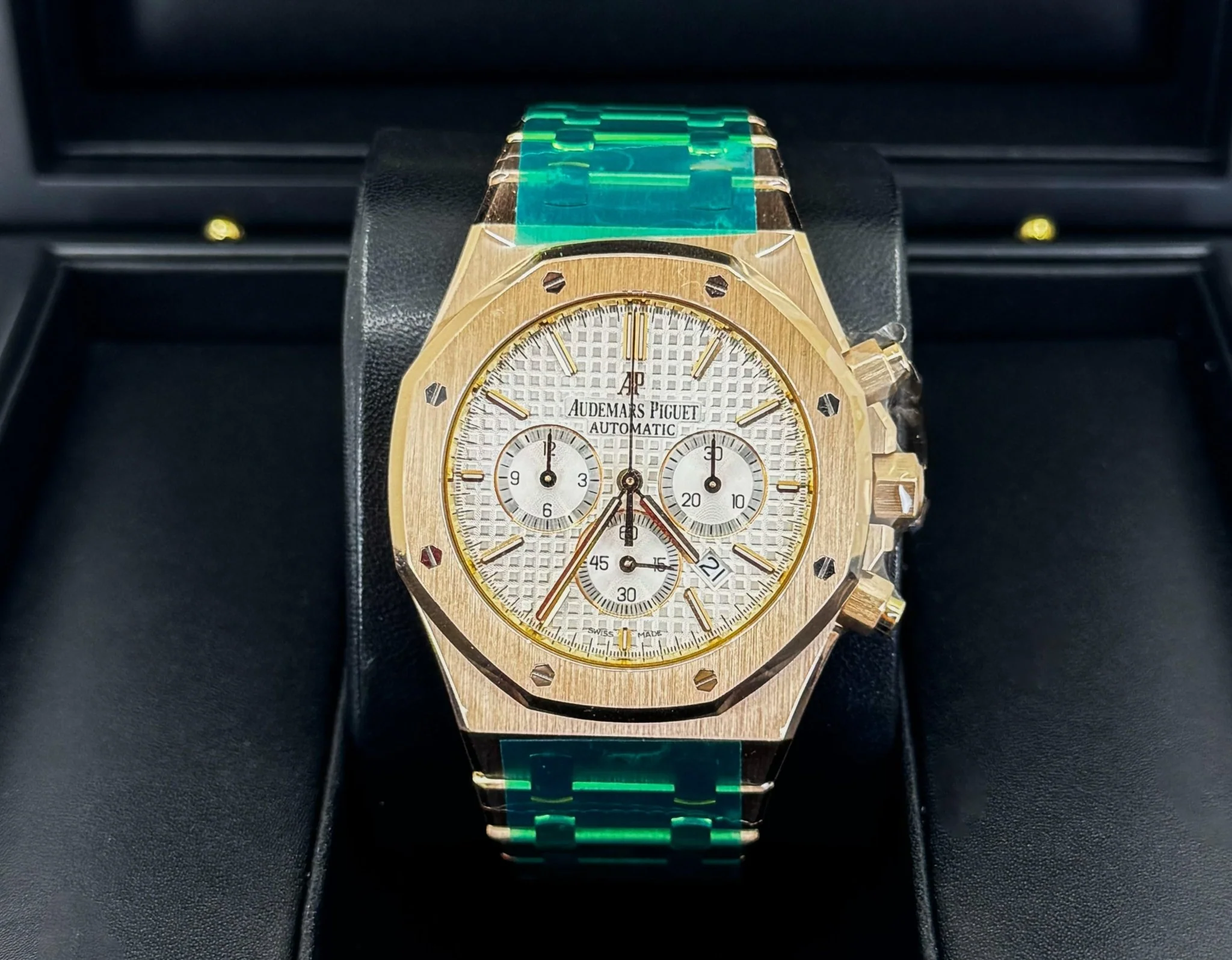 Audemars Piguet Royal Oak Chronograph Watch - Silver Dial 41mm - 26320OR.OO.1220OR.02 - Image 3