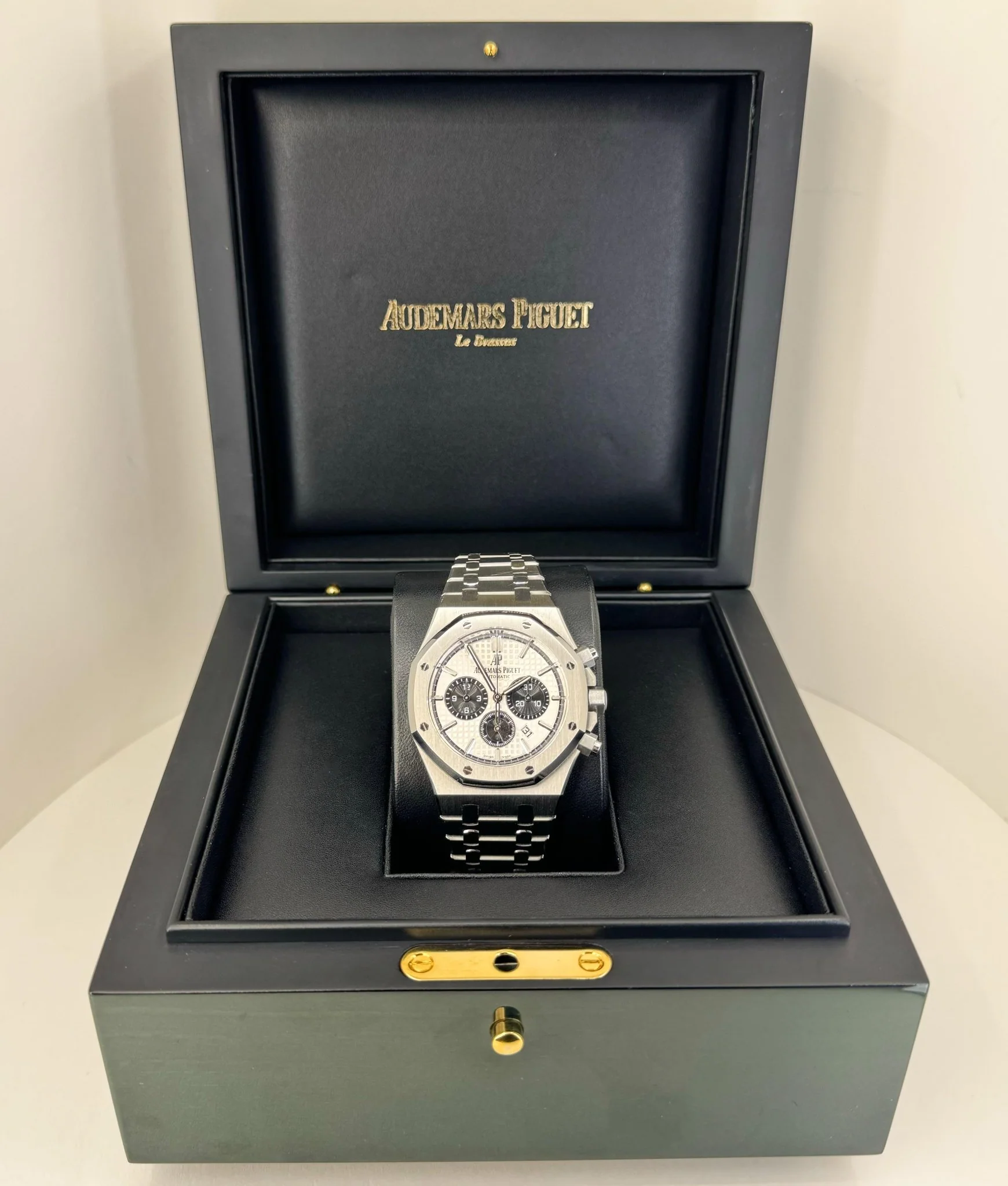 Audemars Piguet Royal Oak Chronograph Watch-Silver Dial 41mm-26331ST.OO.1220ST.03 - Image 4