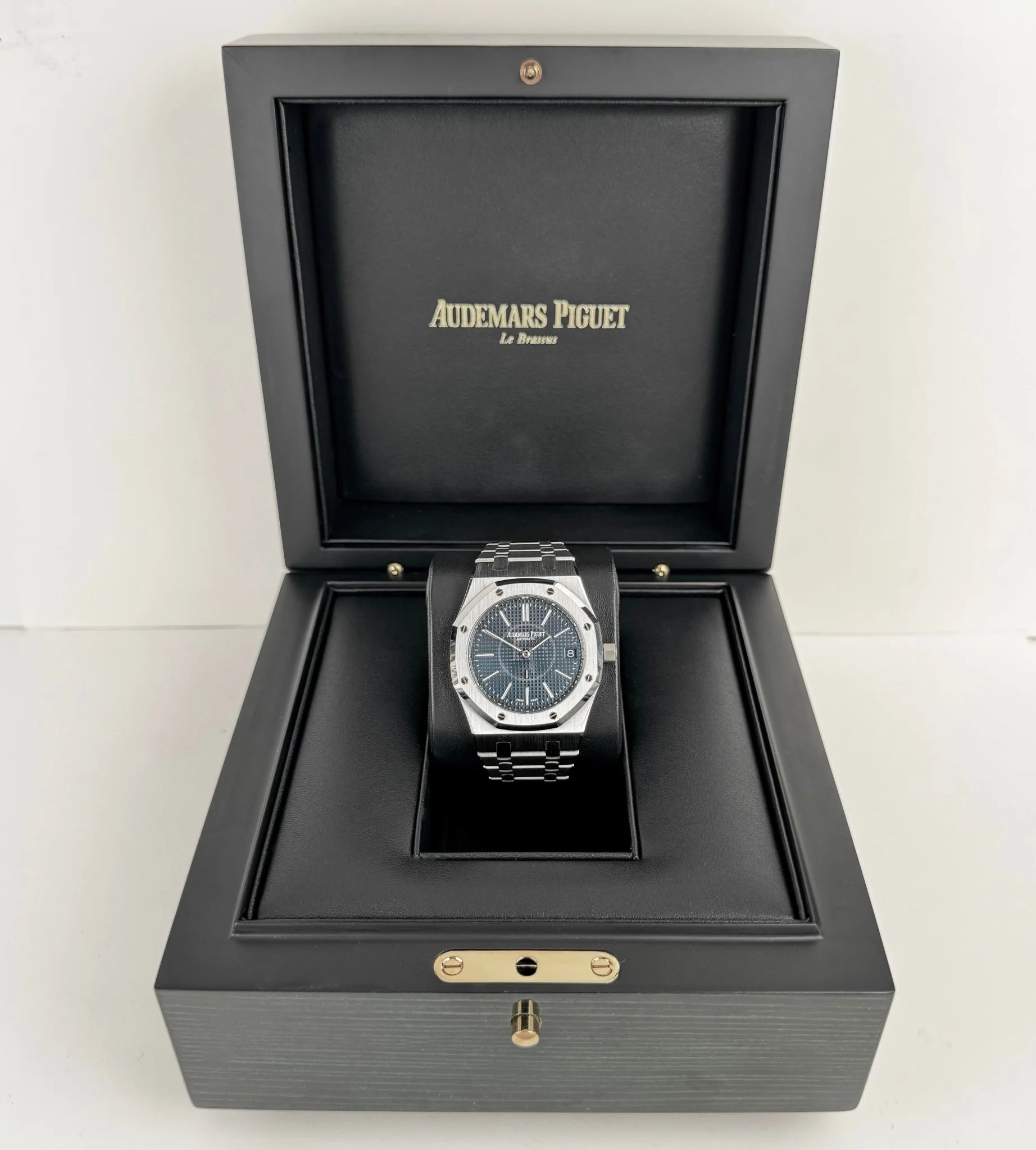 Audemars Piguet Royal Oak Jumbo 39mm Extra-Thin Stainless Steel Blue Dial | 16202ST.OO.1240ST.02 - Image 4