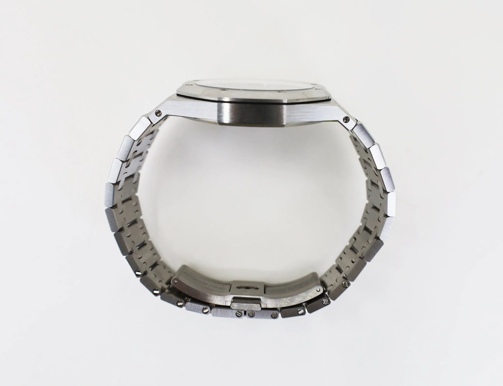 Audemars Piguet Royal Oak Jumbo Extra-Thin Stainless Steel 39mm Blue 16202ST.OO.1240ST.01 - Image 6