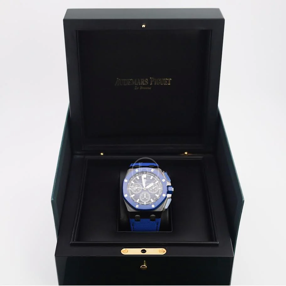 Audemars Piguet Royal Oak Offshore 43mm Chronograph Ceramic Blue | 26420CE.OO.A043VE.01 - Image 4