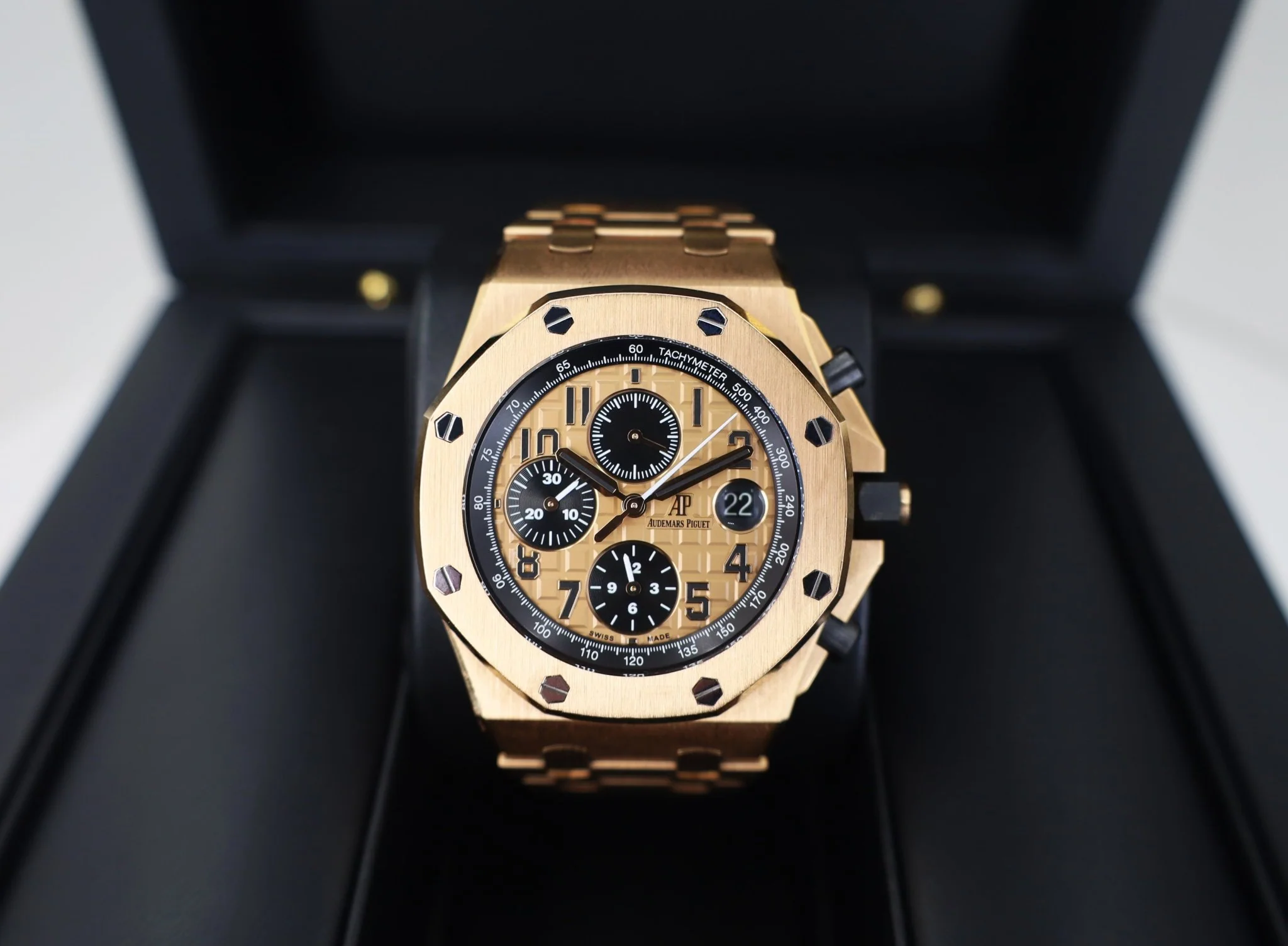 Audemars Piguet Royal Oak Offshore Champagne 42mm Rose Gold 26470OR.OO.1000OR.01 - Image 3