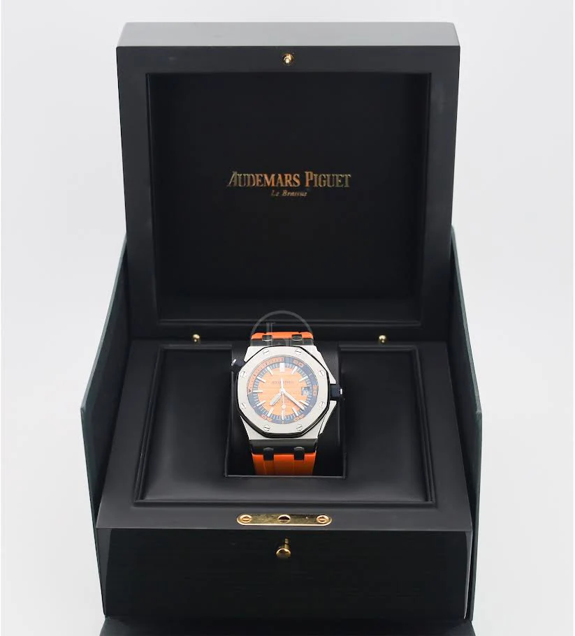 Audemars Piguet Royal Oak Offshore Diver Special Edition Watch-Orange Dial 42mm-15710ST.OO.A070CA.01 - Image 4