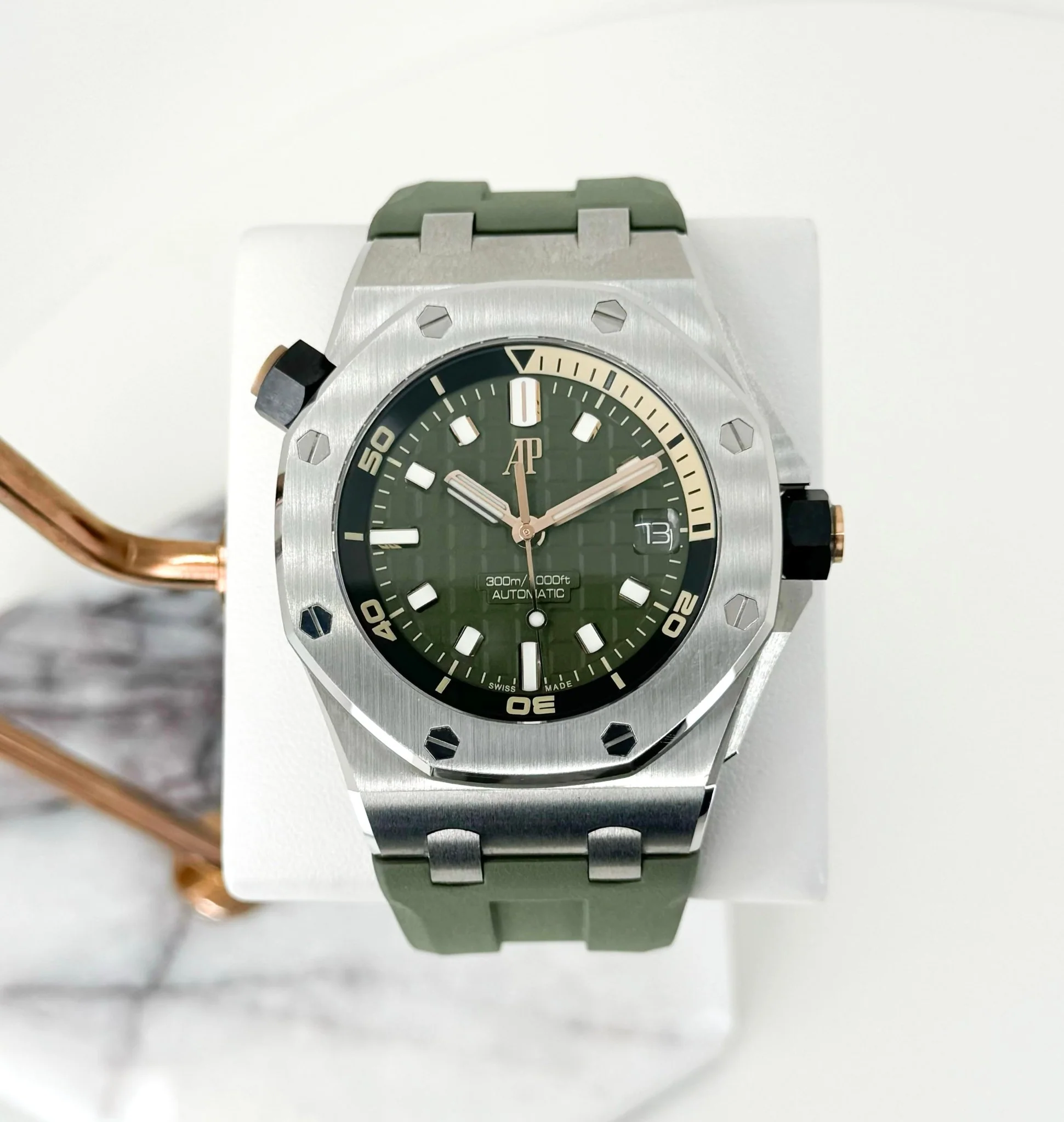 Audemars Piguet Royal Oak Offshore Diver Watch-Green Dial 42mm-15720ST.OO.A052CA.01 - Image 2
