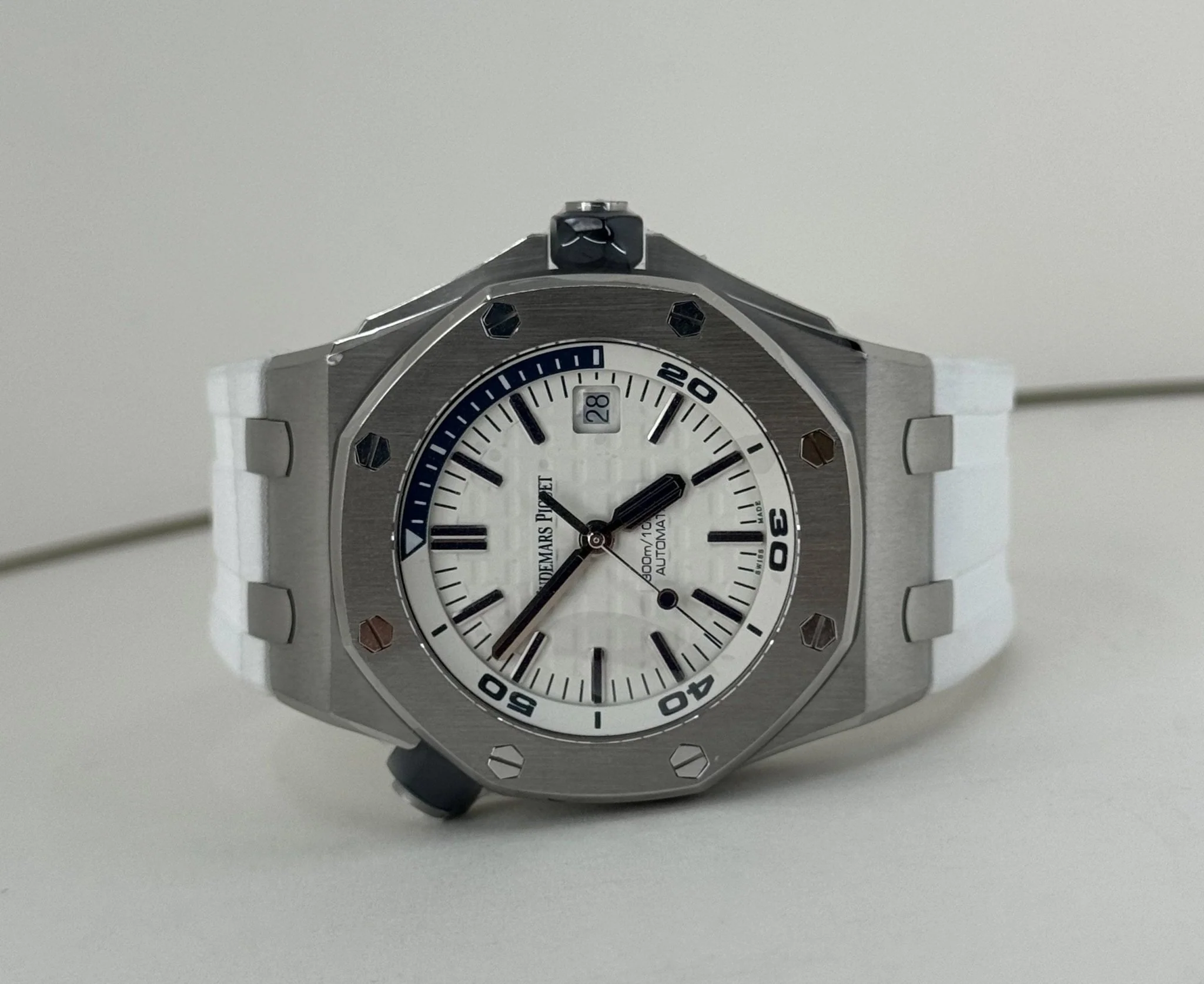 Audemars Piguet Royal Oak Offshore Diver Watch-White Dial 42mm-15710ST.OO.A010CA.01 - Image 5