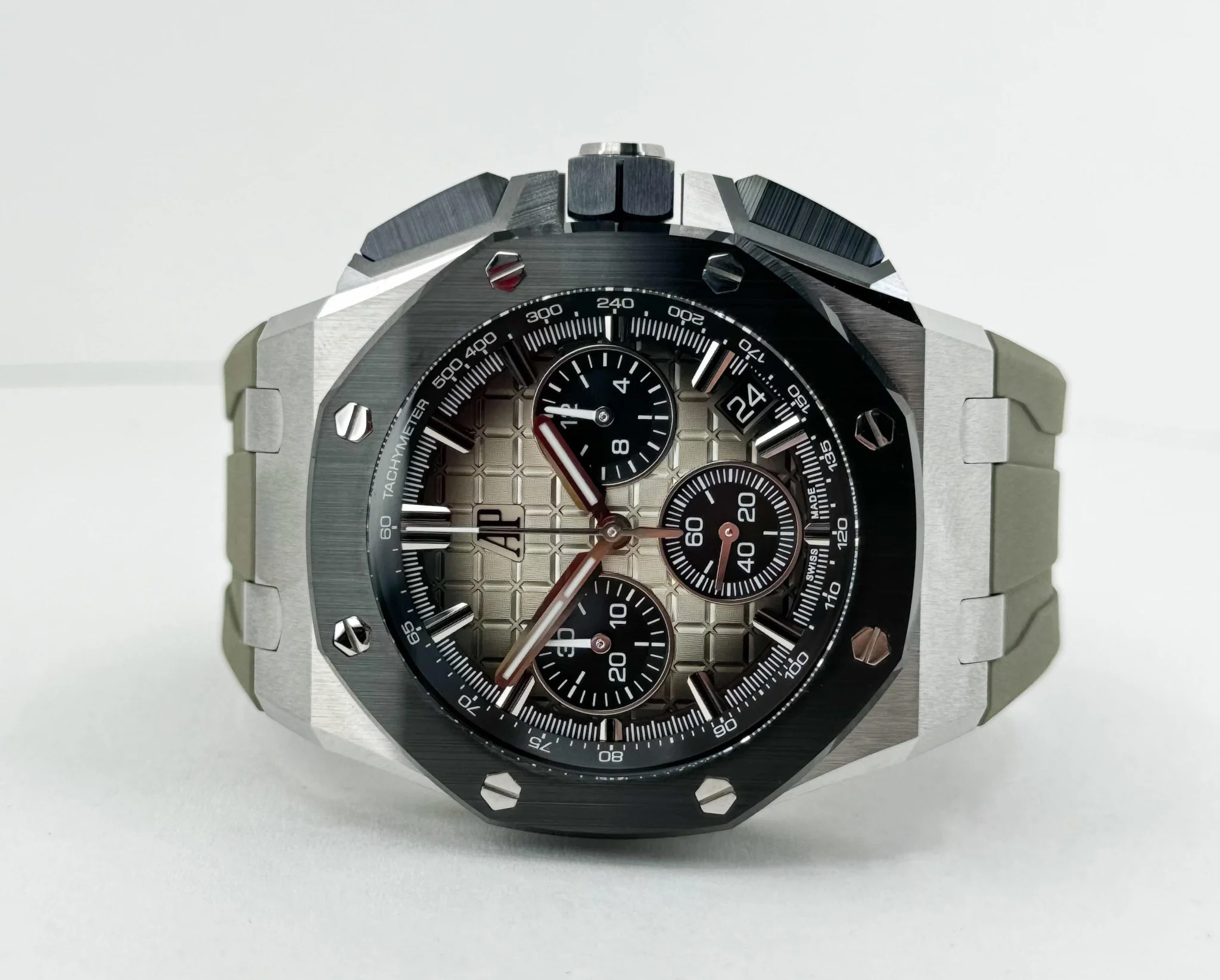 Audemars Piguet Royal Oak Offshore Watch - 43mm - Brown Dial - 26420SO.OO.A600CA.01 - Image 4