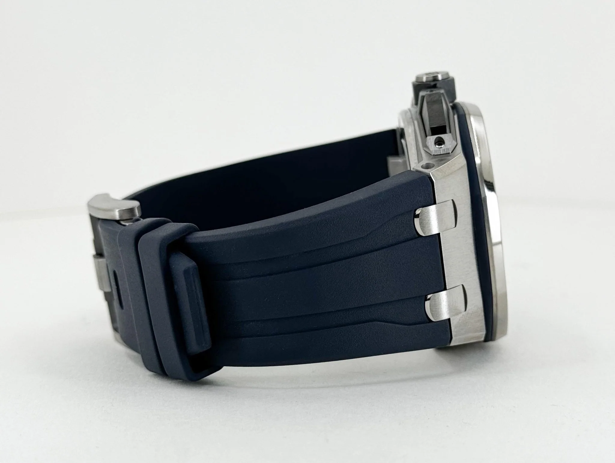Audemars Piguet Royal Oak Offshore Watch Blue Dial 43mm-26420TI.OO.A027CA.01 - Image 5