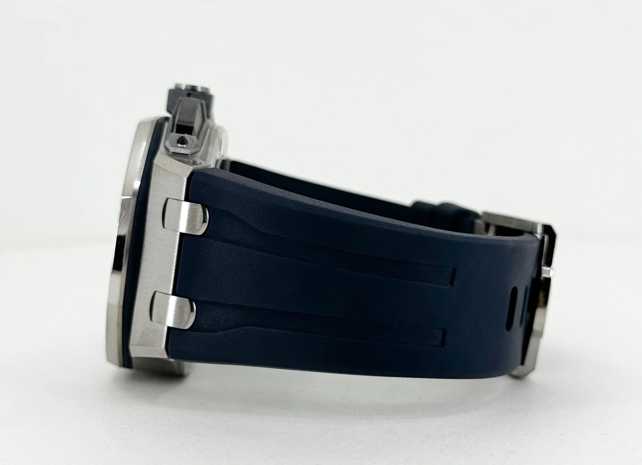 Audemars Piguet Royal Oak Offshore Watch Blue Dial 43mm-26420TI.OO.A027CA.01 - Image 6