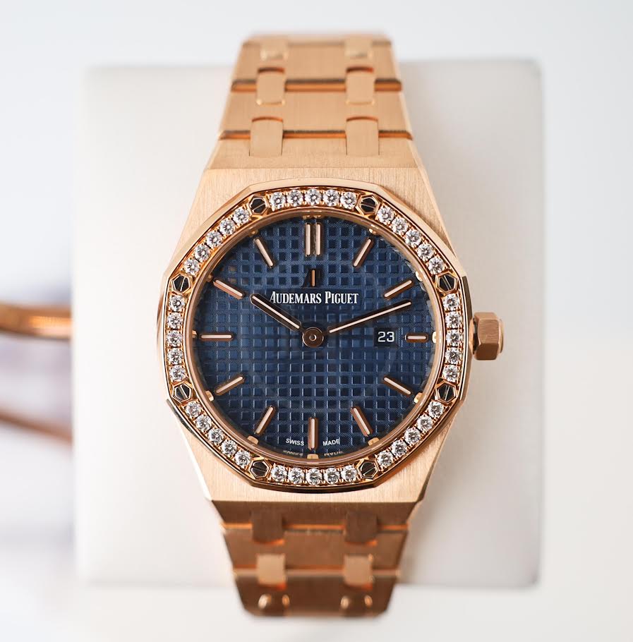 Audemars Piguet Royal Oak Quartz Rose Gold Blue Dial 33mm Diamond Bezel | 67651OR.ZZ.1261OR.02 - Image 2