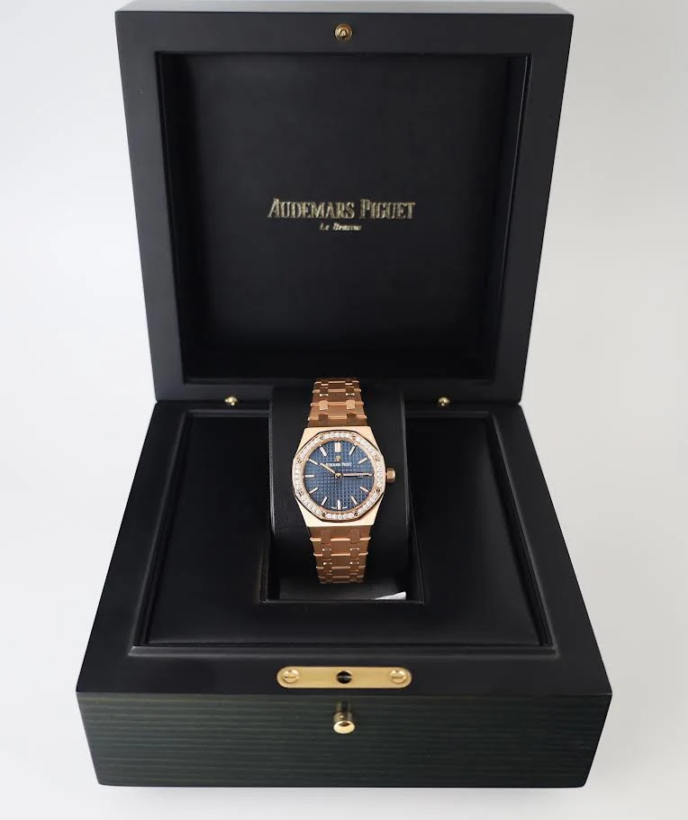 Audemars Piguet Royal Oak Quartz Rose Gold Blue Dial 33mm Diamond Bezel | 67651OR.ZZ.1261OR.02 - Image 4