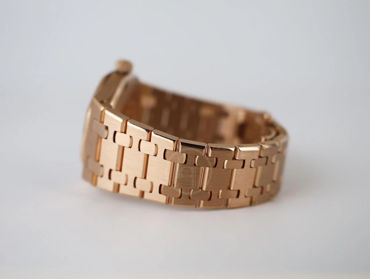 Audemars Piguet Royal Oak Quartz Rose Gold Blue Dial 33mm Diamond Bezel | 67651OR.ZZ.1261OR.02 - Image 6
