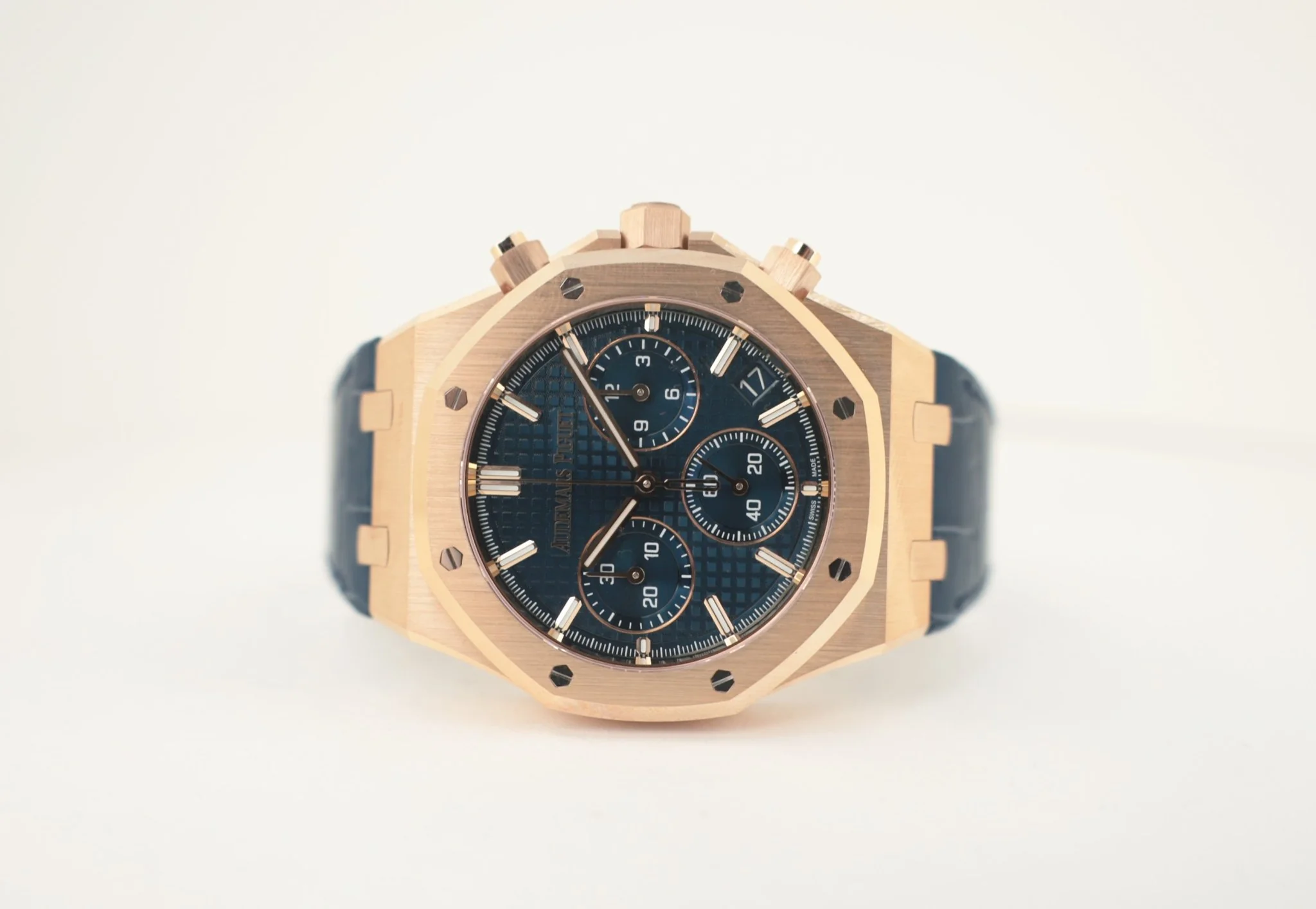 Audemars Piguet Royal Oak Selfwinding Chronograph Rose Gold 41mm Blue Dial 26240OR.OO.D315CR.01 - Image 4