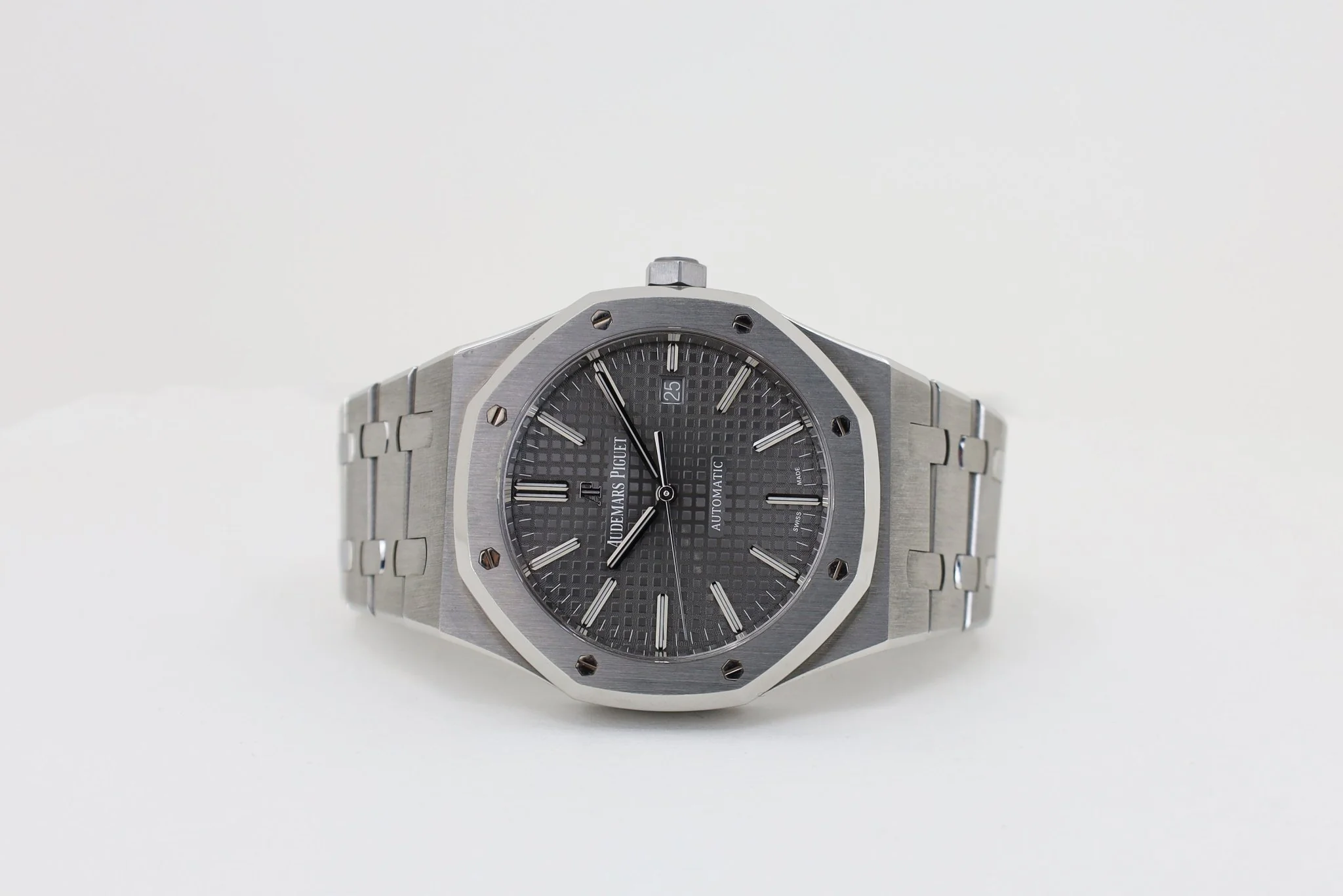 Audemars Piguet Royal Oak Selfwinding Watch - 41mm - Stainless Steel - Grey Dial - Calibre 4302-Grey Dial 41mm-15500ST.OO.1220ST.02 - Image 4