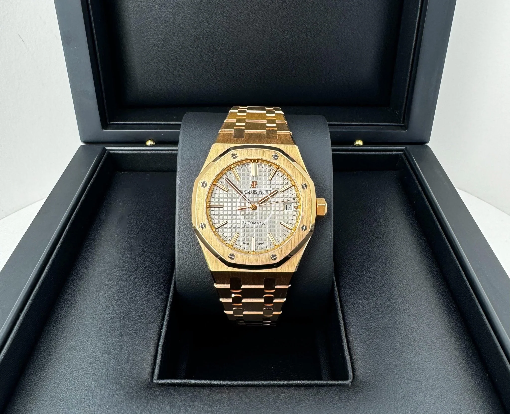 Audemars Piguet Royal Oak Selfwinding Watch-Grey Dial 37mm-15450OR.OO.1256OR.01 - Image 3