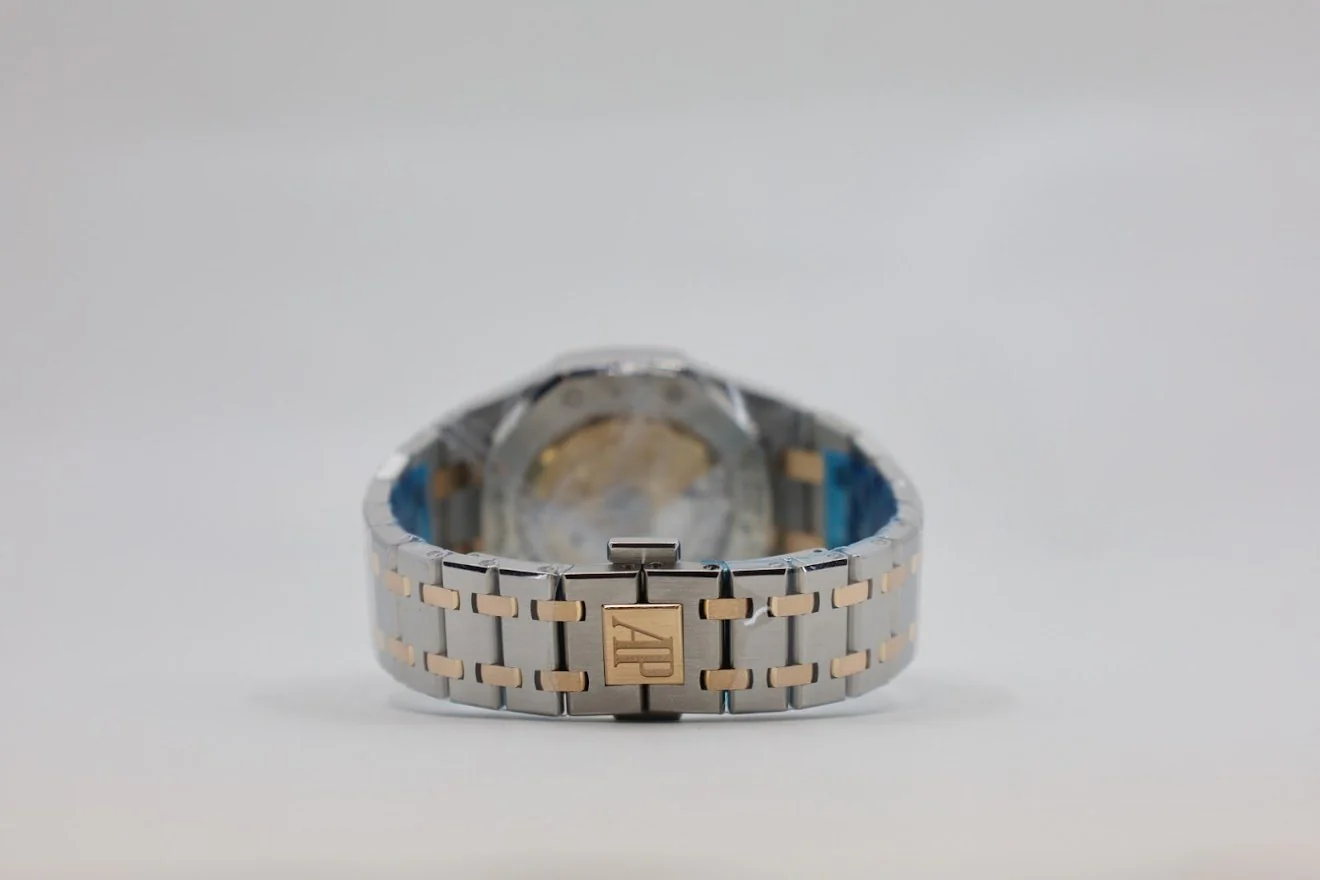 Audemars Piguet Royal Oak Selfwinding Watch-Silver Dial 37mm-15450SR.OO.1256SR.01 - Image 8