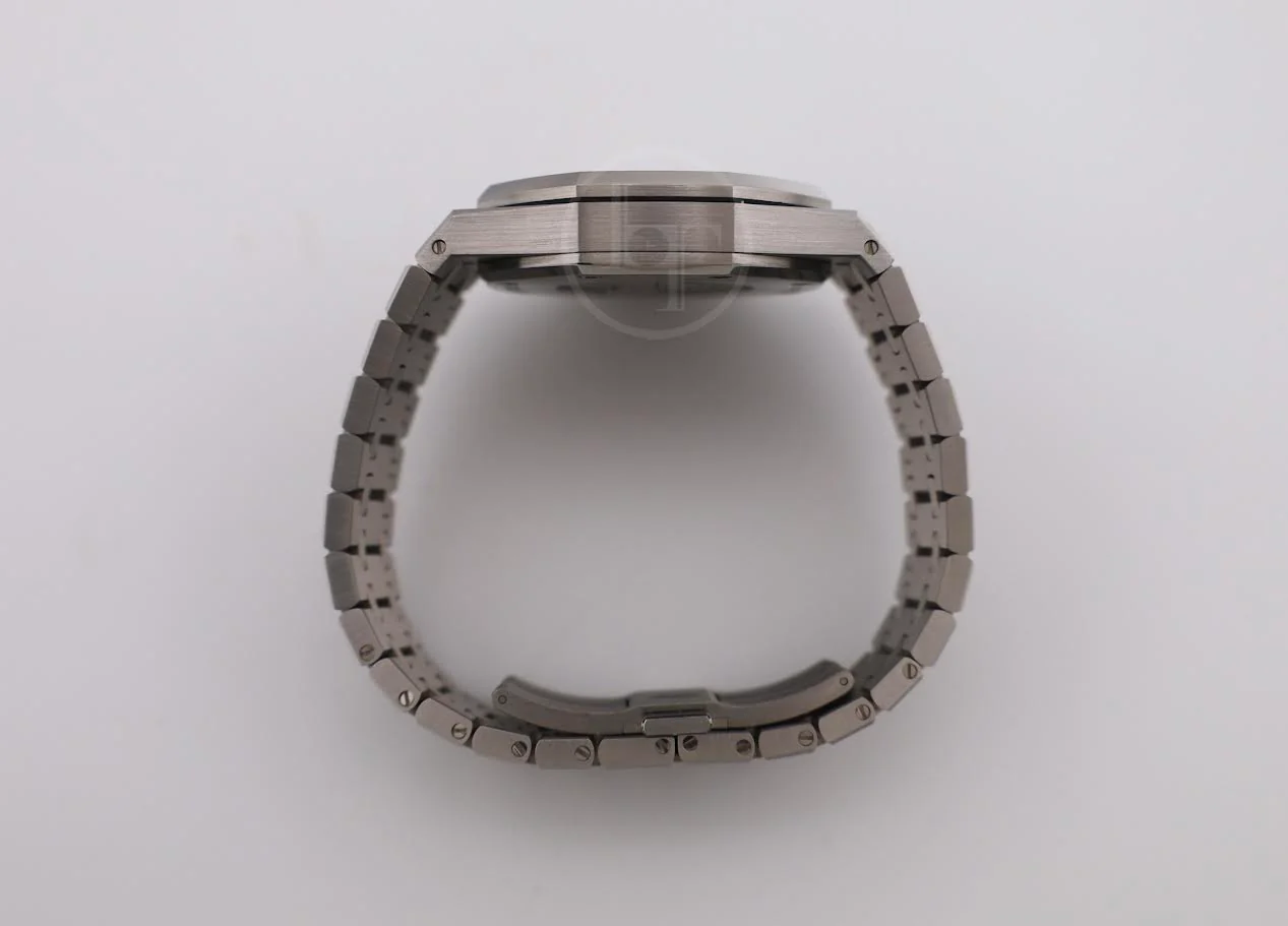 Audemars Piguet Royal Oak Stainless Steel Chronograph 41mm White Index Dial - 26320ST.OO.1220ST.02 - Image 9
