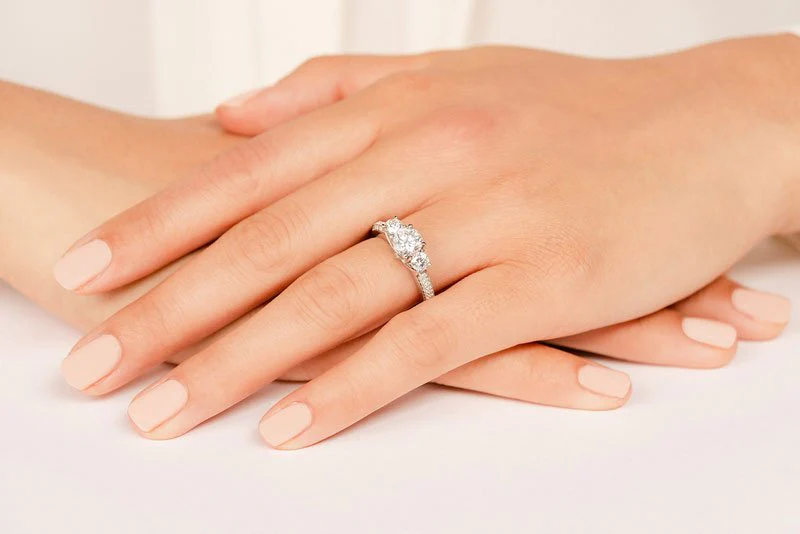 Breathtaking Scroll Diamond Engagement Ring with 1.36 ct. (0.75 ct. center diamond) - Image 5