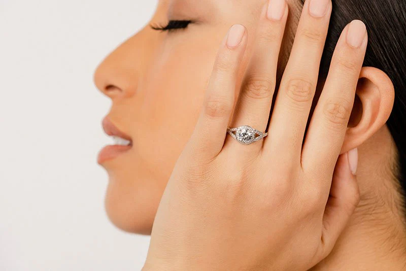 Brilliant Round Halo Diamond Engagement Ring with 1.01 ct. (0.75 ct. center diamond) - Image 4