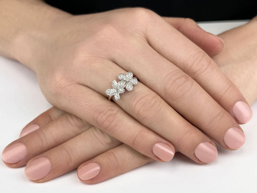 Butterfly And Flower Diamond Ring with 0.39 ct.(finished) - Image 3