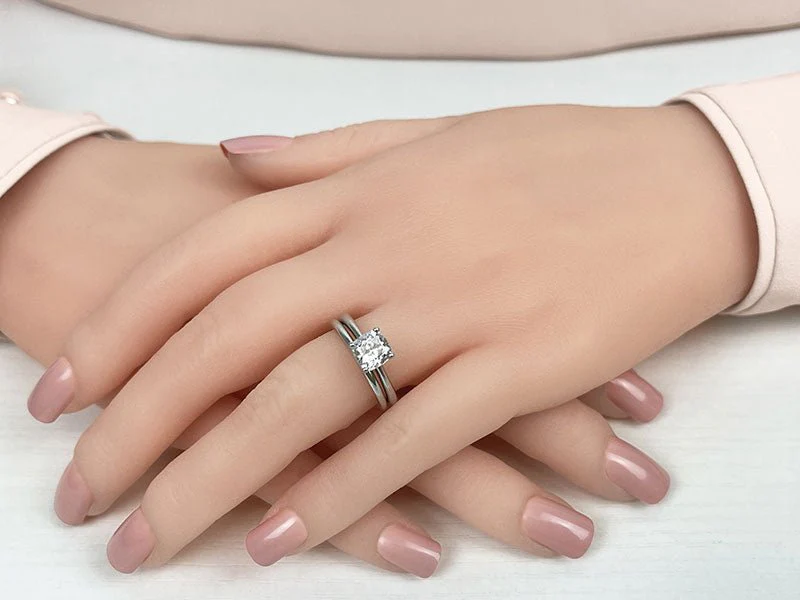 Captivating Cushion Solitaire Lab-Grown Diamond Bridal Set with 1.50 ct.(finished) 6.5mm - Image 3