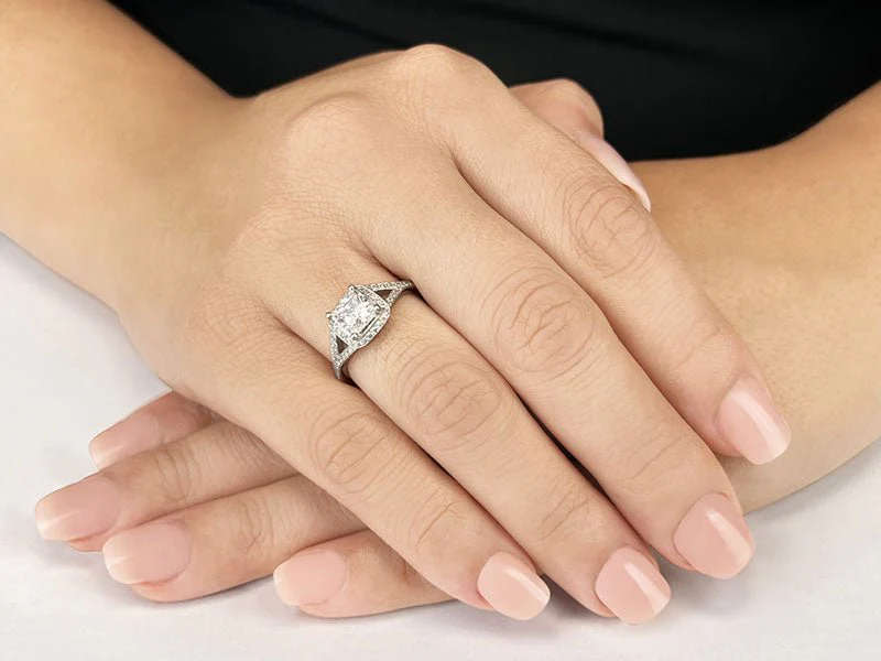 Captivating Diamond Square Frame Diamond Engagement Ring with 2.25 ct. (2.00 ct. center diamond) - Image 3