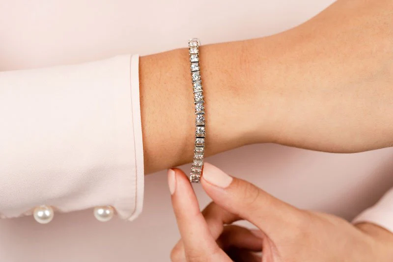 Classic Diamond Link Prong Set Diamond Tennis Bracelet with 7.92 ct.(finished) 4.0mm - Image 3
