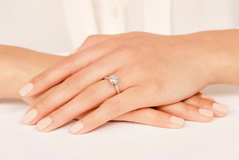 Classic Four Prong Round Cut Solitaire Ring Diamond  with 0.25 ct. (0.25 ct. center diamond) - Image 5