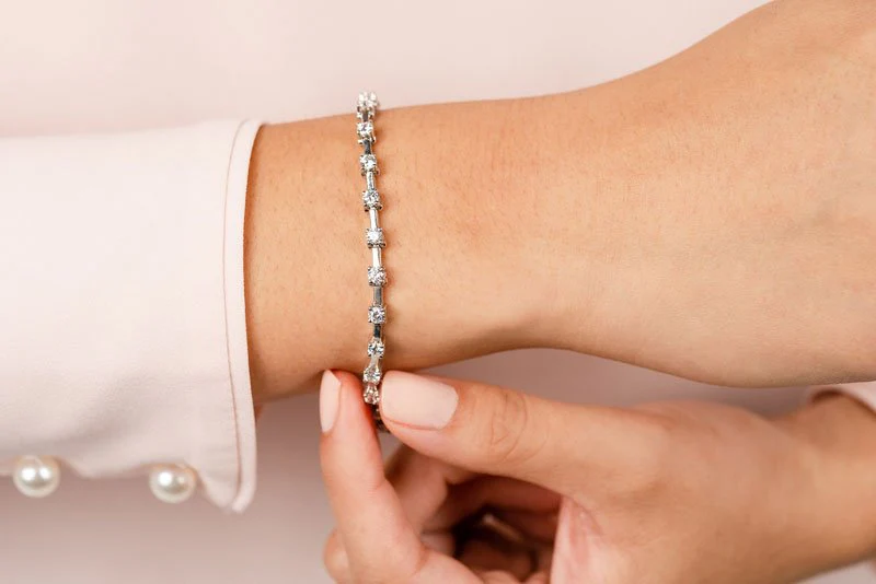 Classic Solid Rectangle Link Diamond Bracelet with 3.96 ct.(finished) 3.7mm - Image 3