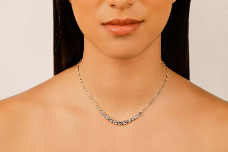 Classic Strand Necklace With Graduated Diamonds And Diamond Chain  with 3.07 ct.(finished) - Image 5