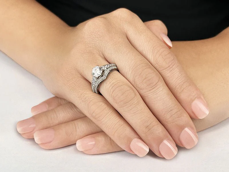 Contemporary Lab-Grown Diamond Engagement Ring With Side Stones with 1.36 ct. (0.50 ct. center diamond) - Image 3