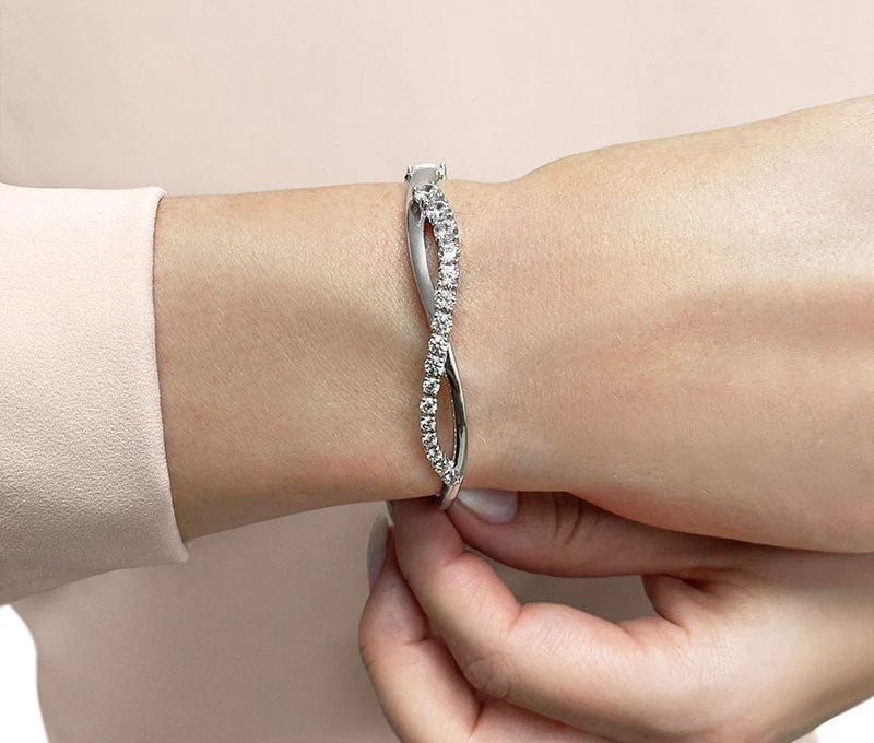 Curved Accent Diamond Journey Bangle Diamond  with 2.05 ct.(finished) - Image 3
