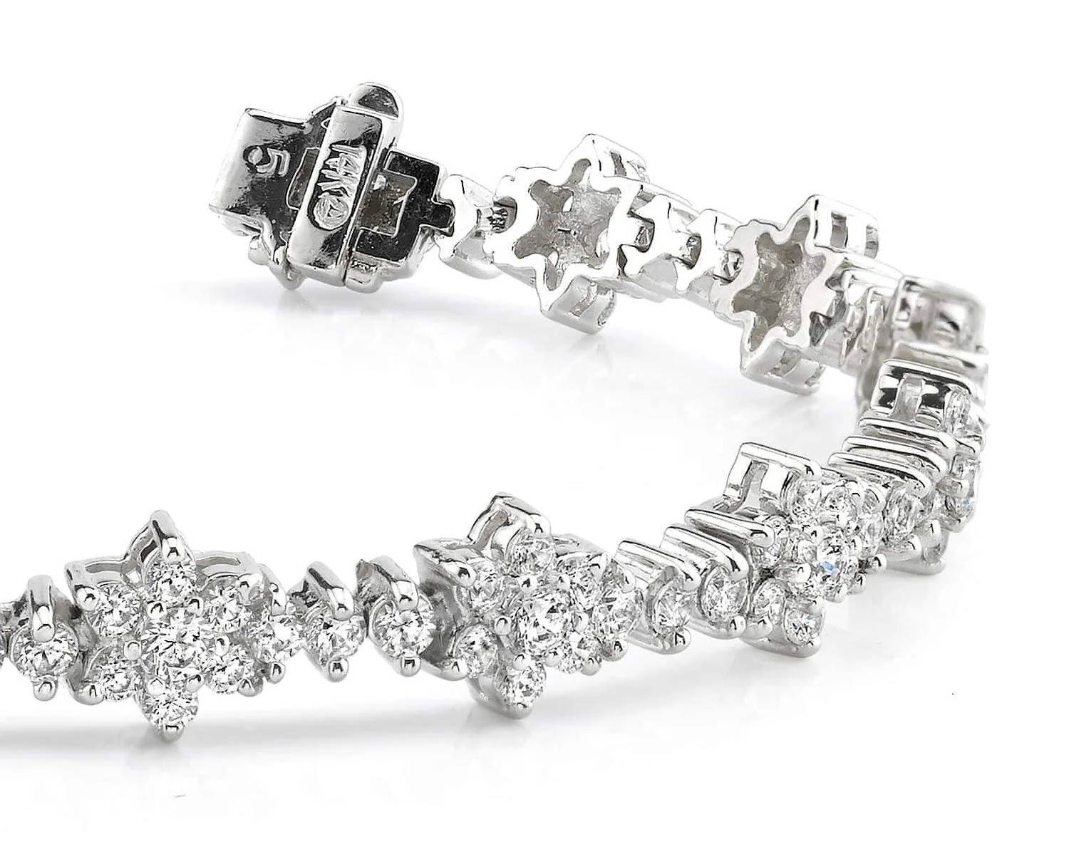 Diamond Cluster Bracelet Lab-Grown Diamond with 5.10 ct.(finished) 1.9mm, 2.2mm, 2.6mm
