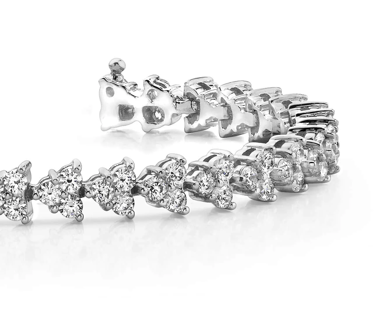 Diamond Pyramid Design Bracelet Lab-Grown Diamond with 2.46 ct.(finished) 1.75mm