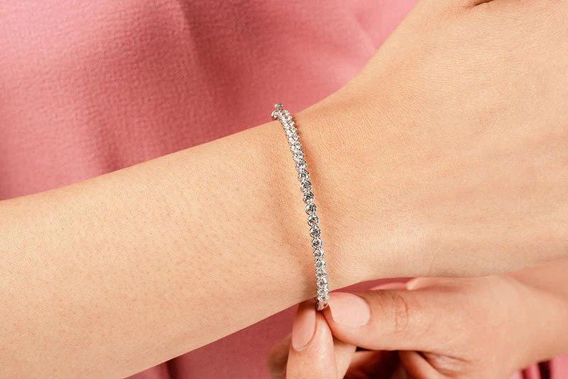 Divinely Dazzling Bangle Lab-Grown Diamond Bracelet with 1.06 ct.(finished) 2mm - Image 3