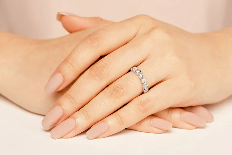 Eclipse Anniversary Diamond Ring with 0.74 ct.(finished) 3mm - Image 5