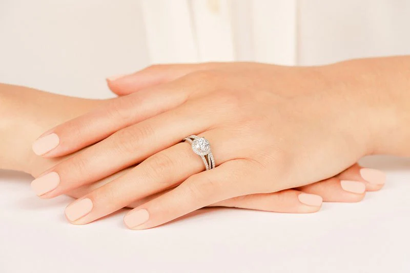 Elegant Split Shank Bridal Set Diamond with 1.91 ct. (1.25 ct. center diamond) - Image 5