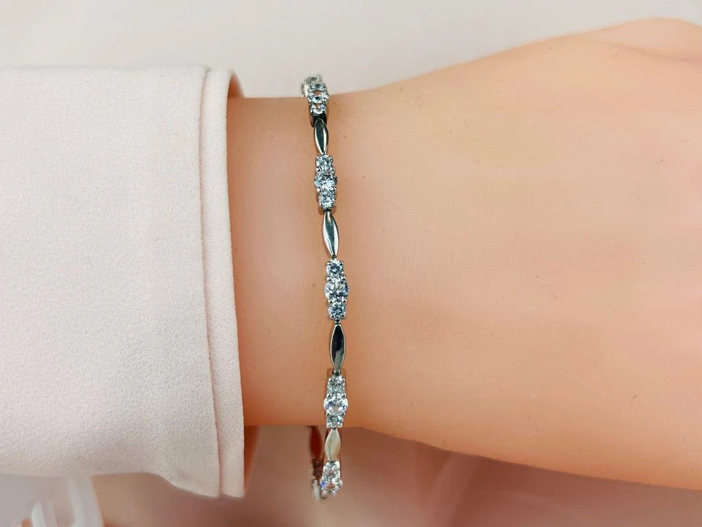 Elliptical Link Diamond Bracelet with 2.05 ct.(finished) 2mm, 3mm - Image 3