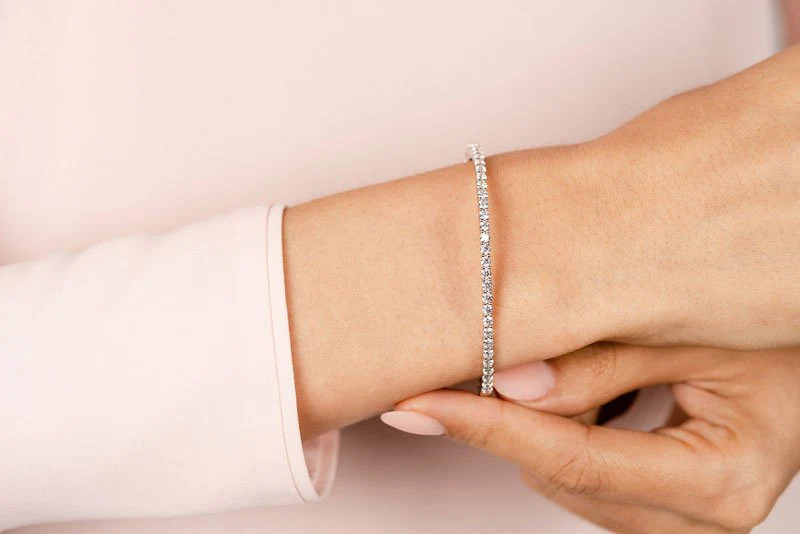Endless Elegance Diamond Bangle with 3.24 ct.(finished) 2.5mm - Image 4