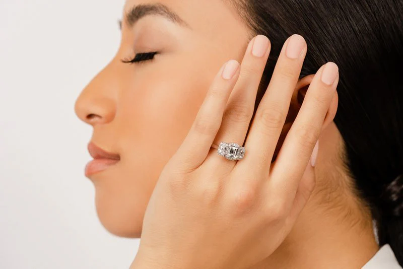 Expressive Love Three Stone Diamond Ring with 1.72 ct. (1.00 ct. center diamond) - Image 4